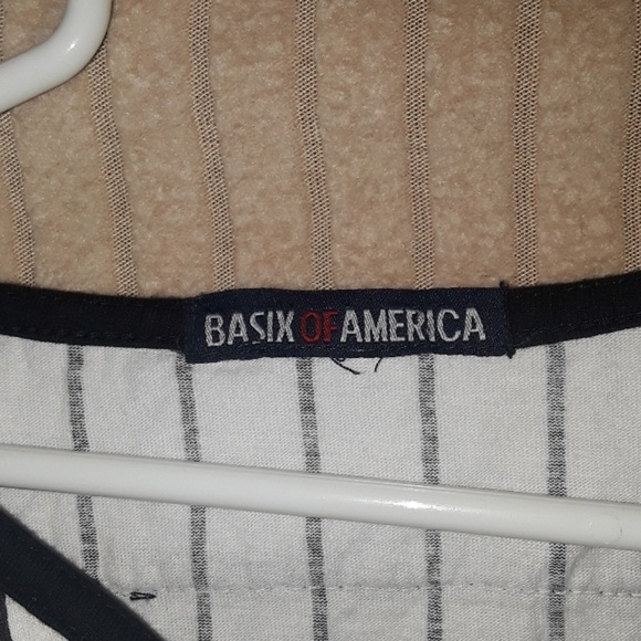 2 Basix of America DESTIN shirts - Picture 4 of 8